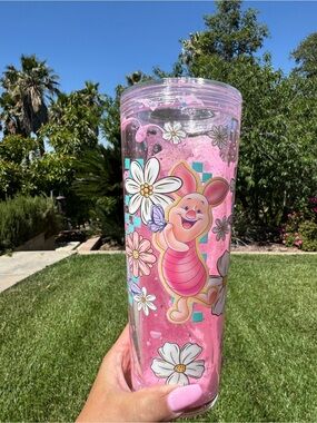 Piglet Disney floral Lava snow globe Tumbler 24oz
